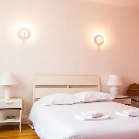 Apartment Le Boncenne - Large Bright T4 Downtown