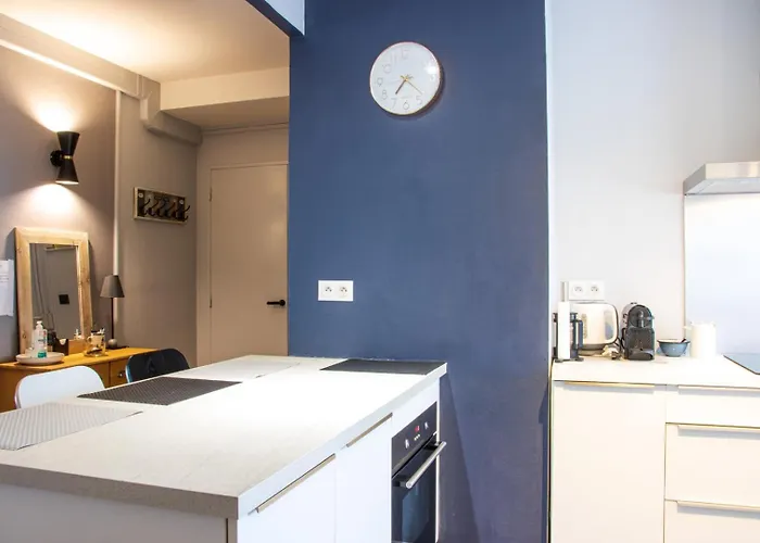 Le Boncenne - Large Bright T4 Downtown דירה